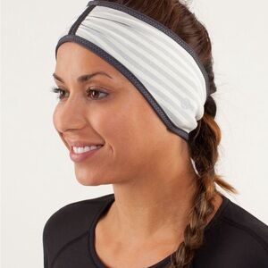 ✨ Lululemon Brisk Run Headband ✨